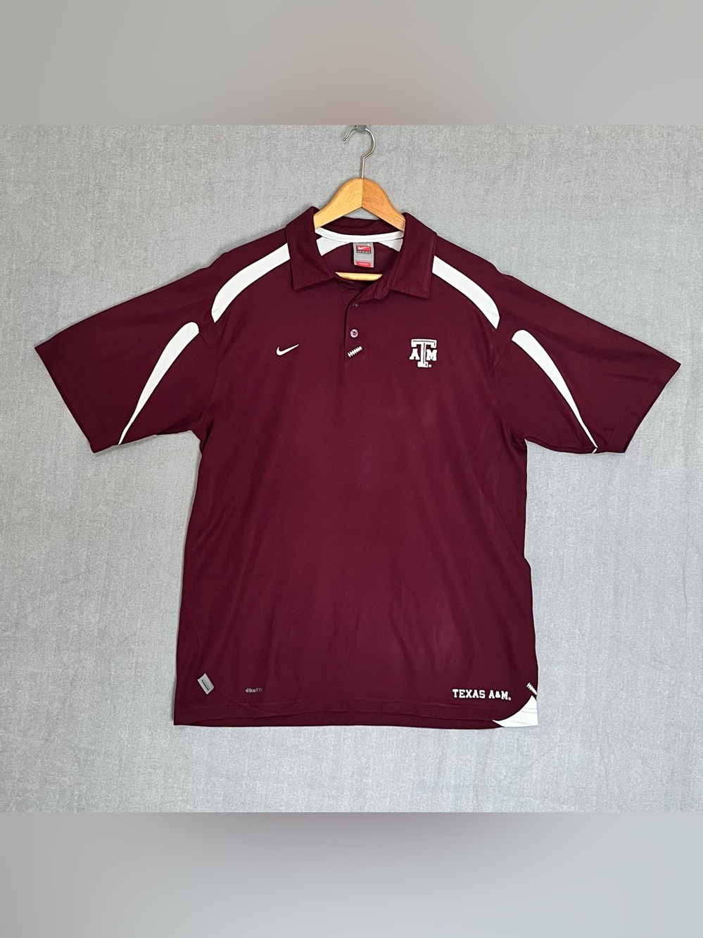 Nike Team Texas A&M Aggies Polo Shirt Burgundy & White Large Vintage